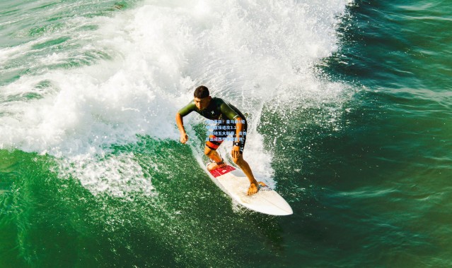 战术革新！皇马前8轮场均直接进攻3.13次冠绝五大联赛，高效反击成西甲争冠密钥